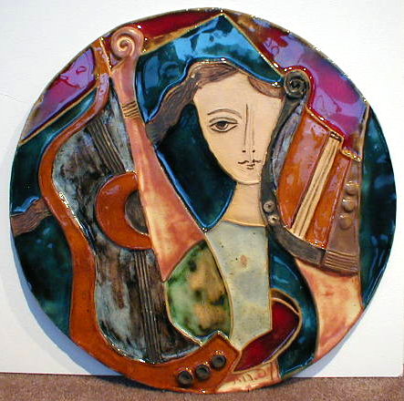 Figure in
              Round
