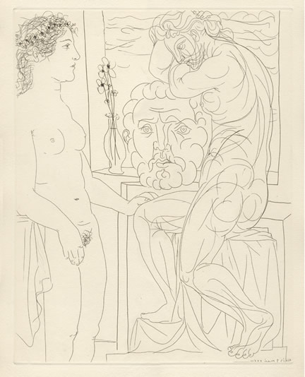 Femme
                  laide devant la sculpture d'ine Marie-Therese